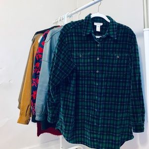 Soft Algoudon Green Button down